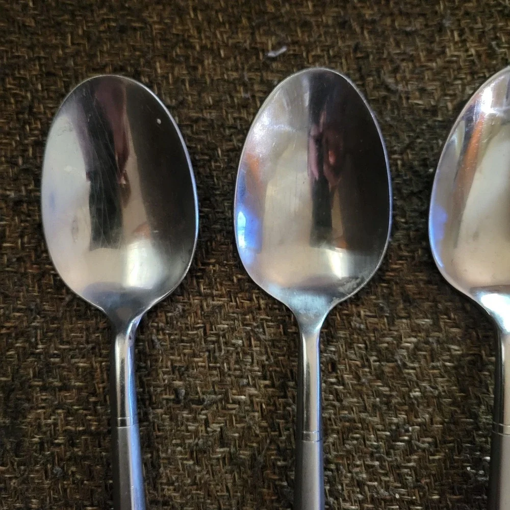 Hampton Silversmiths Stainless China 028‎ Teaspoons Set of 4 Silverware Flatware